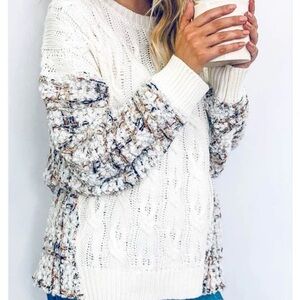 NEW! And The Why White Cable Knit “Greta” Sweater Gold metallic fray M/L